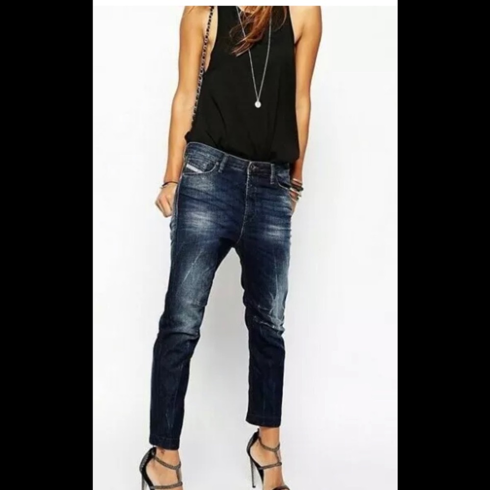 NWOT       DIESEL
EAZEE BOYFRIEND WOMEN'S LOW WAIST JEAN DENIM